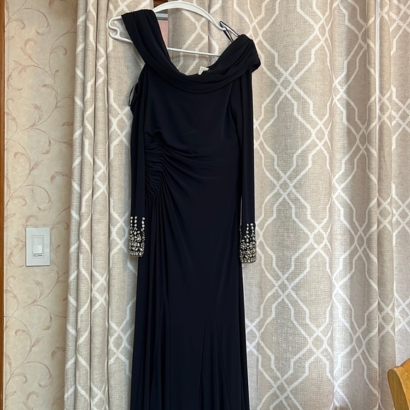 Mac duggal mother of the bride and more - Picture 1 of 7